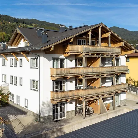 Apartman Edelalm Residenz 4 *